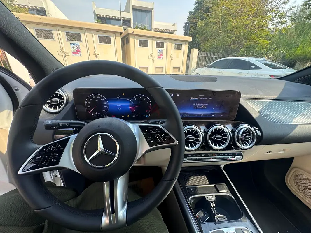 2025 Mercedes-Benz GLA-Class for Rent in Azizi Riviera (White) photo 6