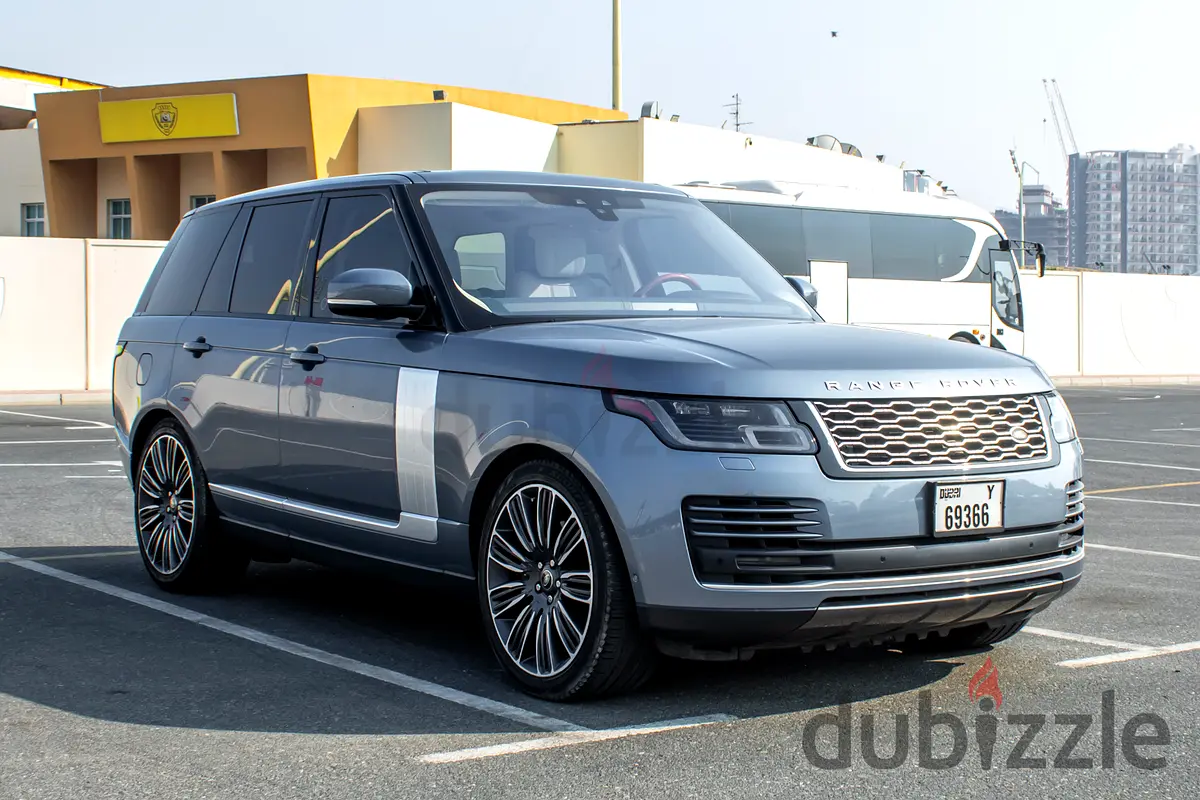 2022 Land Rover Range Rover for Rent in Al Jaddaf photo 3