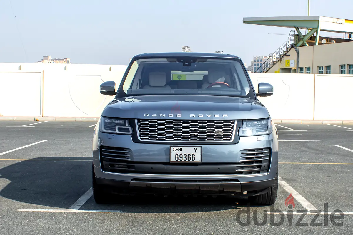 2022 Land Rover Range Rover for Rent in Al Jaddaf photo 9