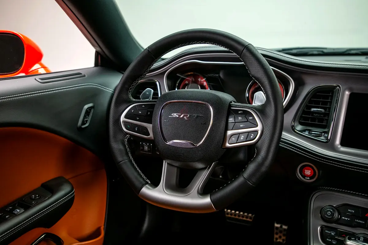 Dodge Challenger SRT Hellcat V8 photo 4