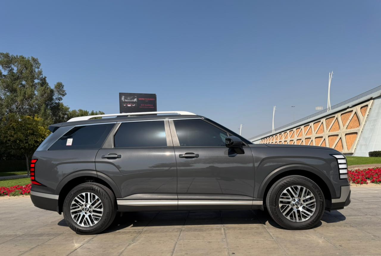 2026 Hyundai Palisade for Rent in Dubai photo 4