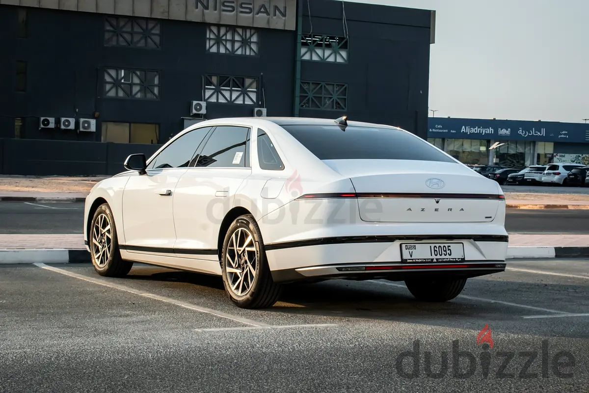 2024 Hyundai Azera Rental in Port Saeed photo 4