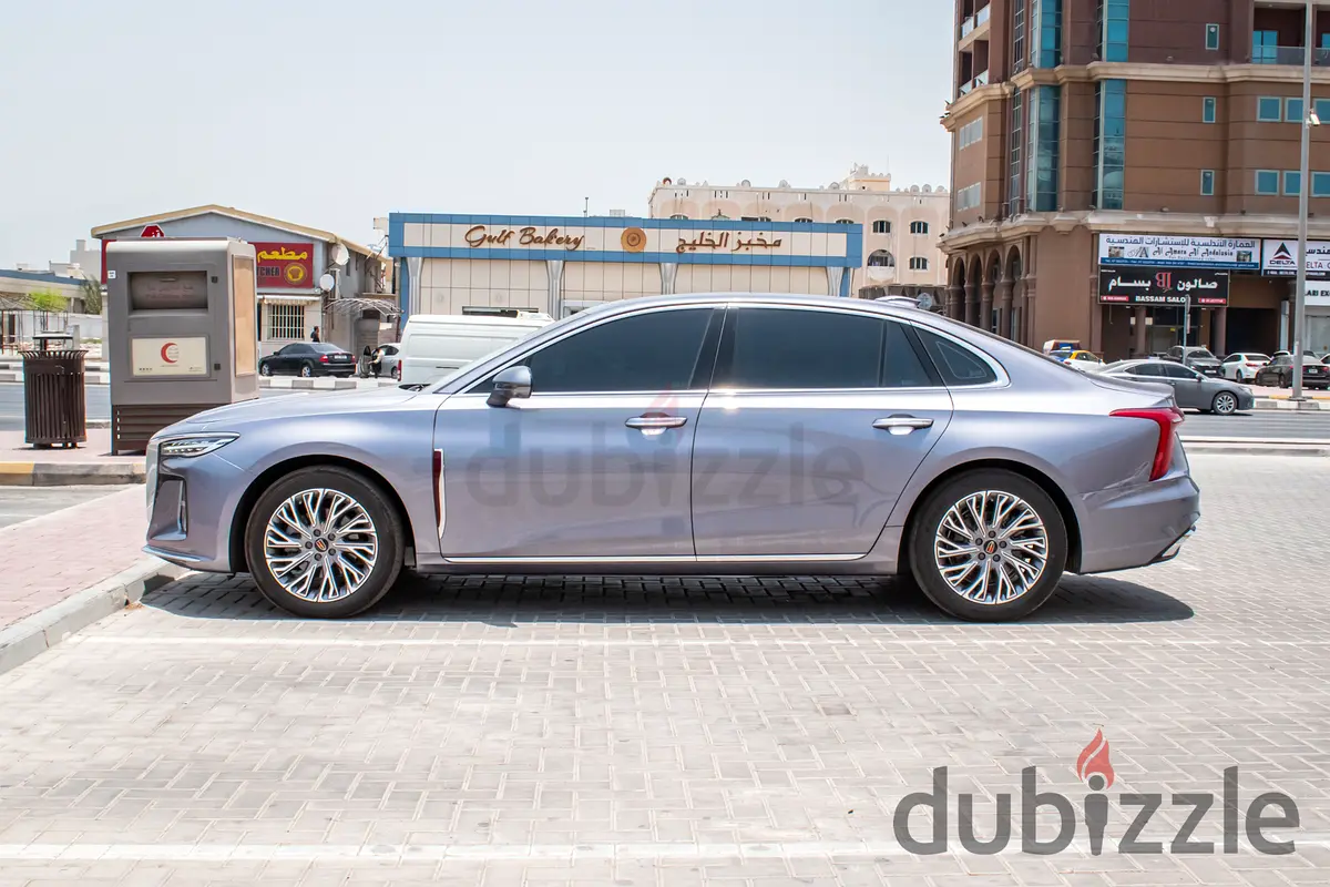 2025 Hongqi Ousado Rental in Port Saeed photo 2
