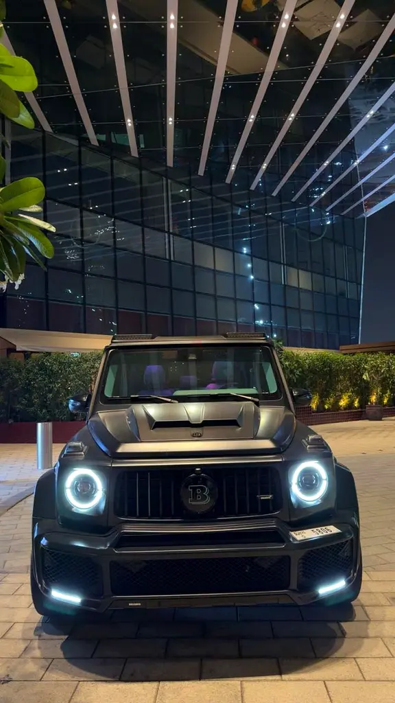 2022 Mercedes-Benz G-Class Brabus for Rent in Downtown Dubai (Black) photo 4