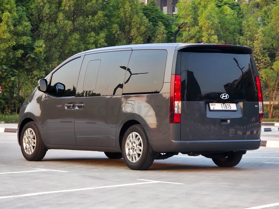 2026 Hyundai Staria for Rent in Al Mamzar Front photo 7