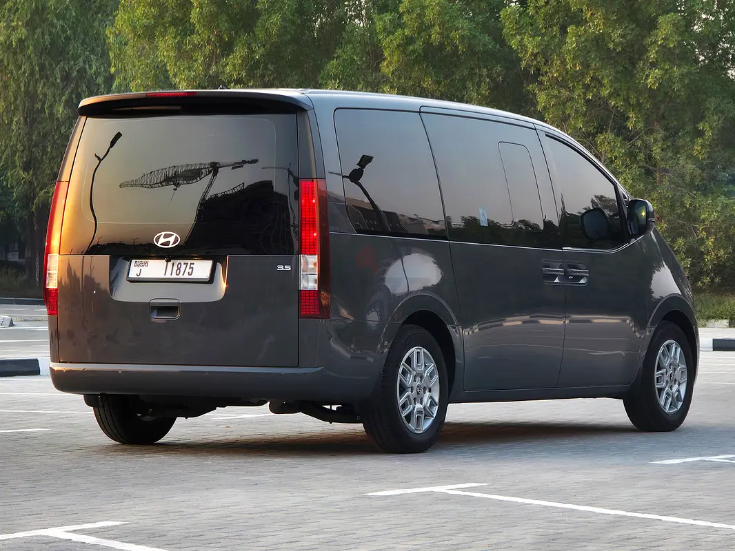 2026 Hyundai Staria for Rent in Al Mamzar Front photo 8