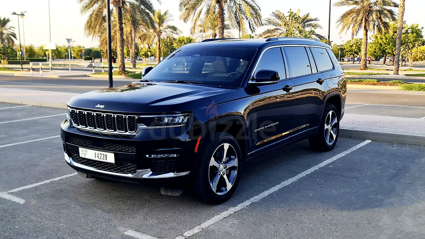 2023 Jeep Grand Cherokee L for Rent in Al Mamzar Front photo 3