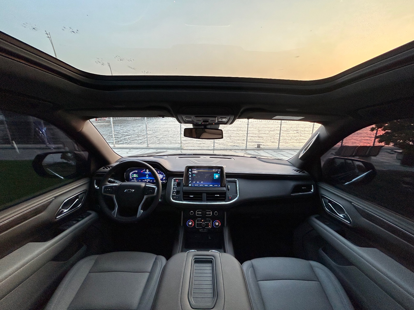 Hire 2023 Chevrolet Tahoe Z71 in Dubai photo 7