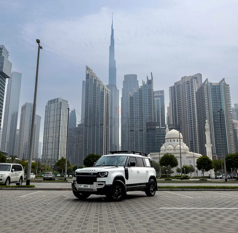 2024 Land Rover Defender for Rent in Al Muraqqabat photo 2