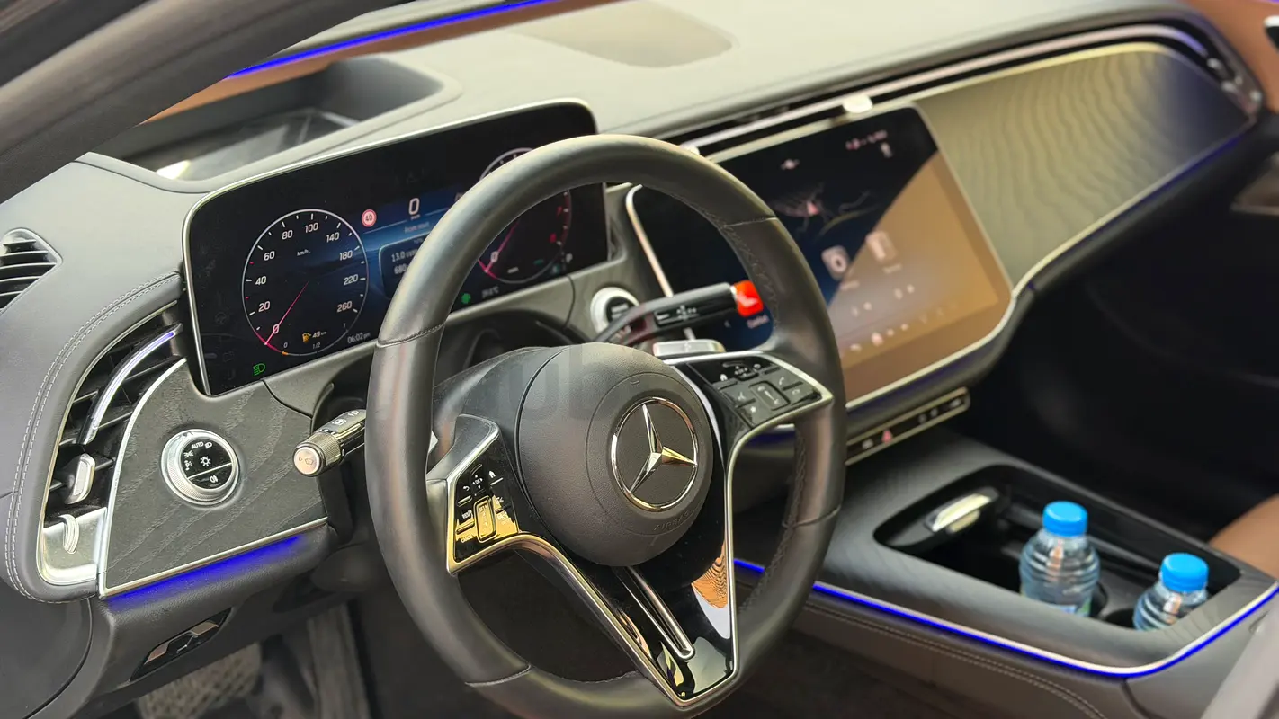 Mercedes E450 photo 6
