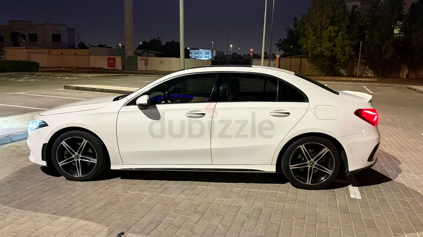 2021 Mercedes-Benz A200 for Rent in Al Safa 2 photo 3