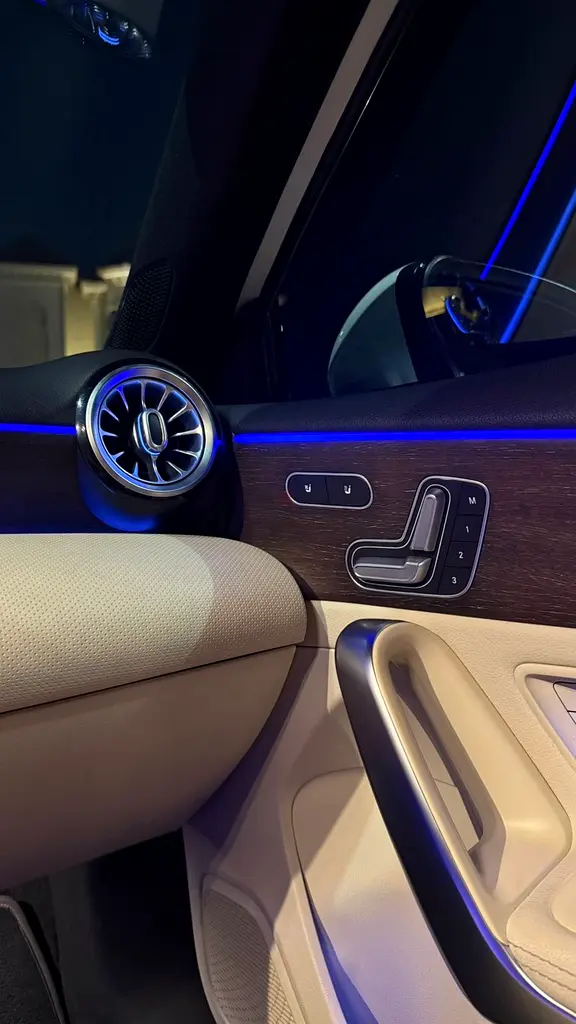 2021 Mercedes-Benz A200 for Rent in Al Safa 2 photo 5