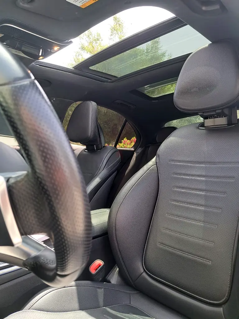 2023 Mercedes-Benz C-Class for Rent in Al Safa 2 photo 4