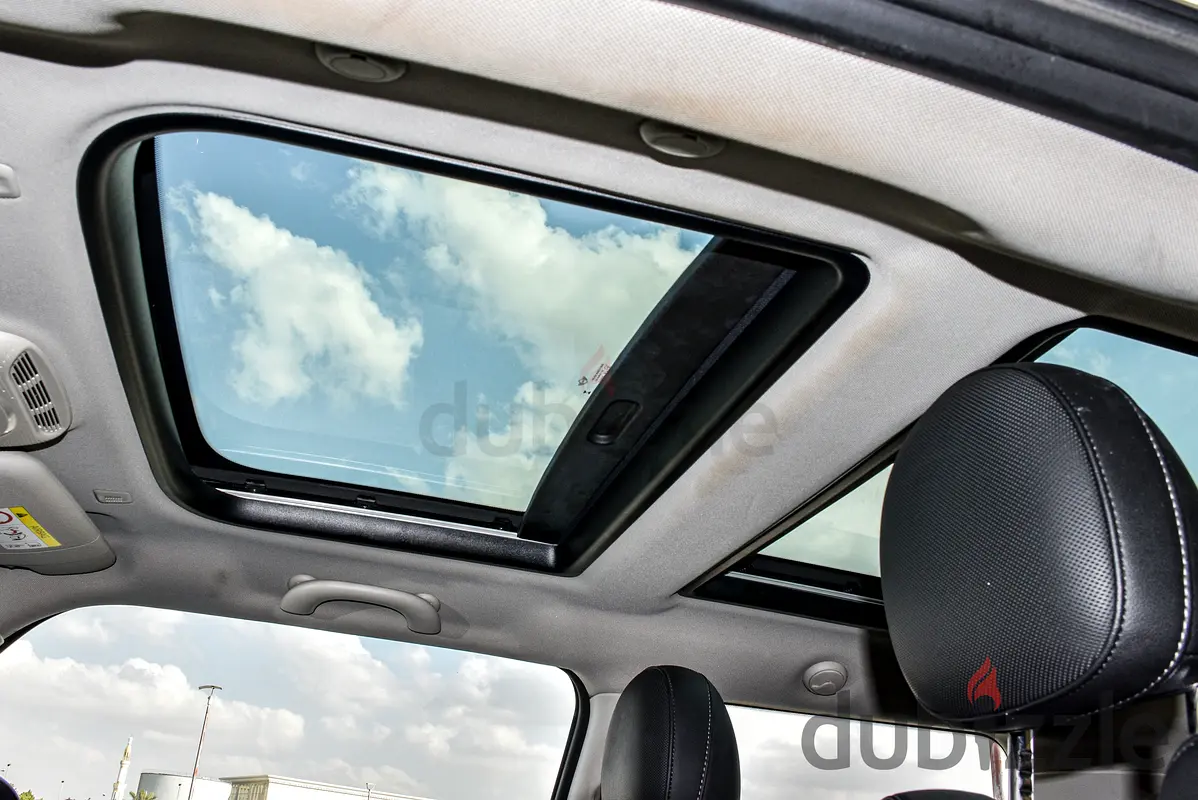 2023 MINI Cooper for Rent in Business Bay photo 7