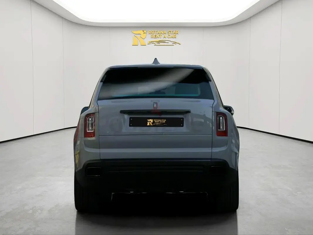 2024 Rolls-Royce Cullinan for Rent in Al Barsha 1 photo 4