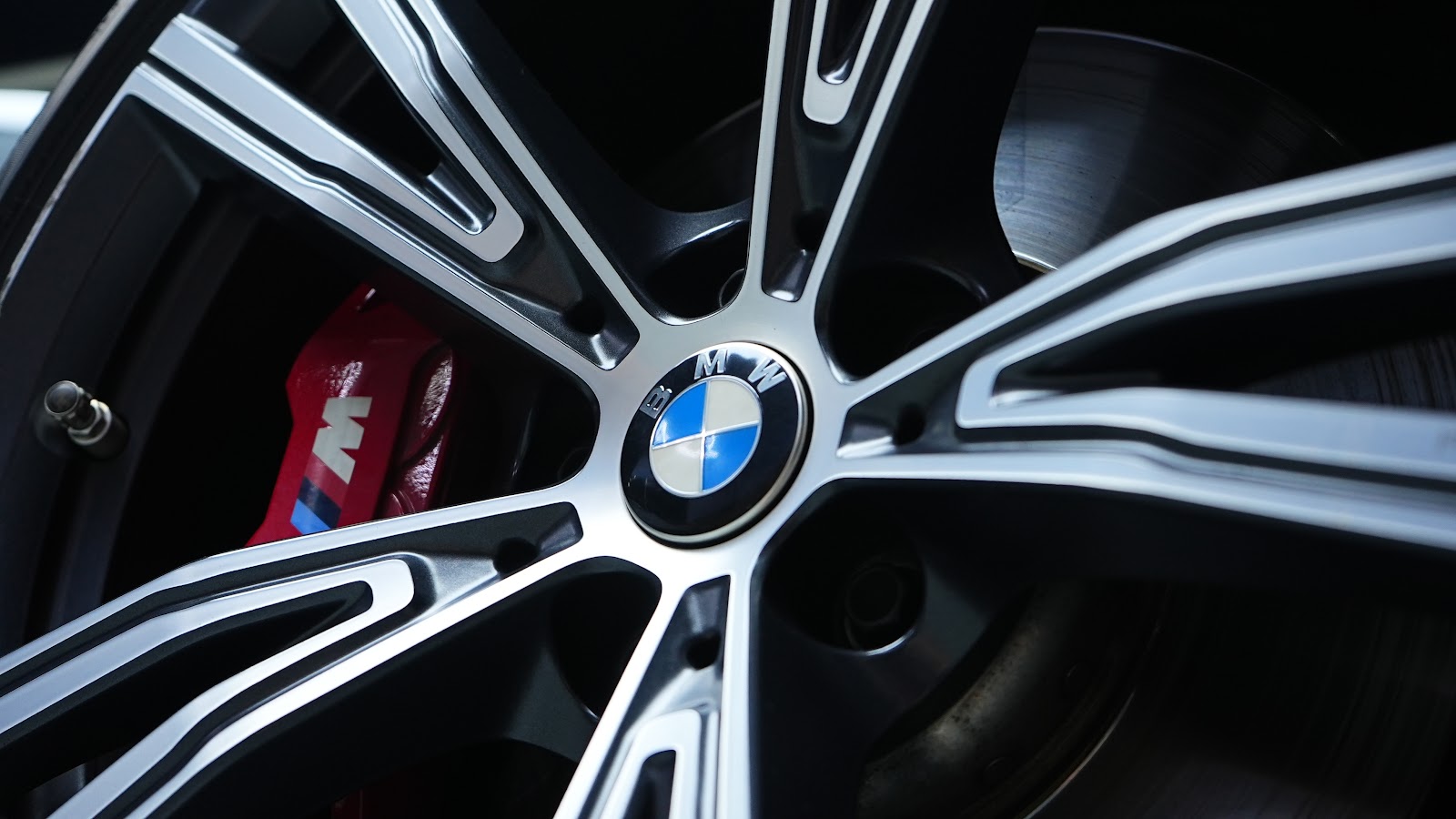 Rent BMW 430i in Dubai photo 16