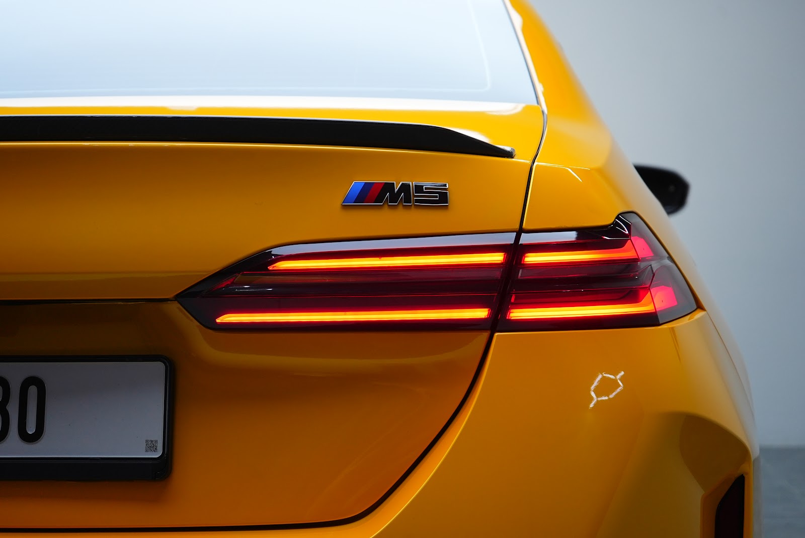 Rent BMW M5 G90 in Dubai (Yellow) photo 3