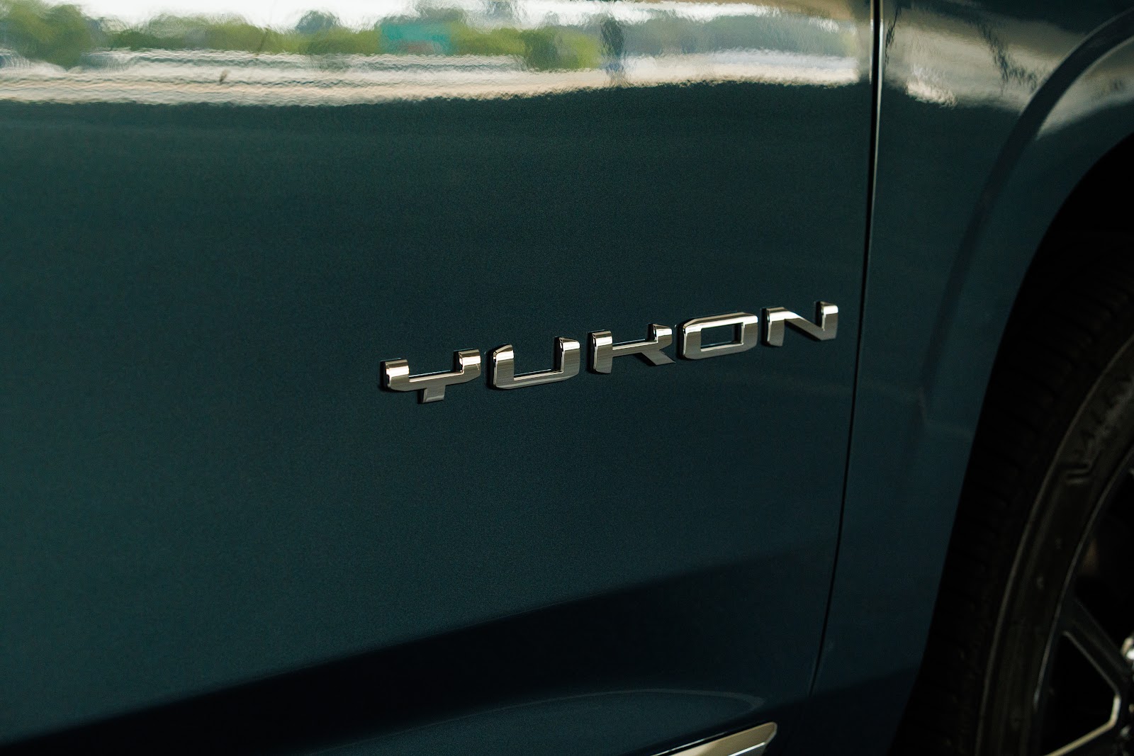 Rent 2025 GMC Yukon Denali in Dubai photo 7