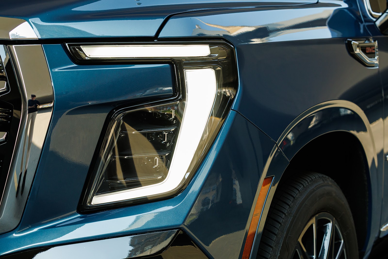 Rent 2025 GMC Yukon Denali in Dubai photo 9