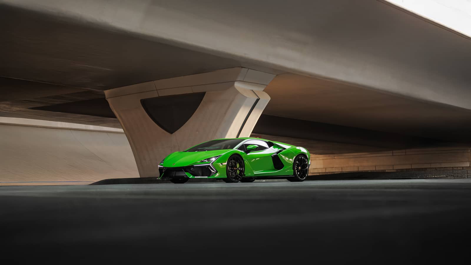Rent Lamborghini Revuelto in Dubai photo 7