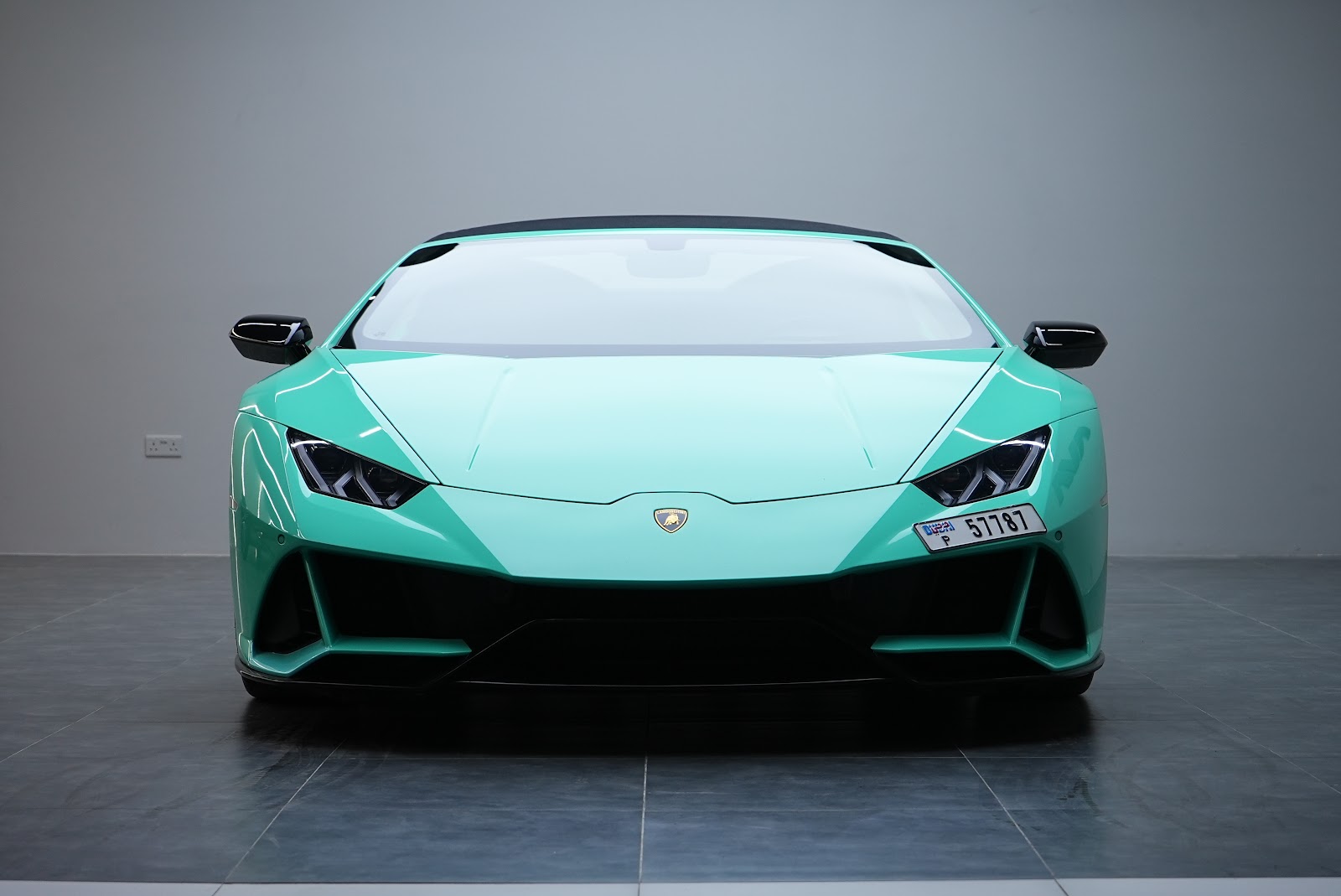 Rent Lamborghini Huracan EVO in Dubai (Tiffani) rental in Dubai