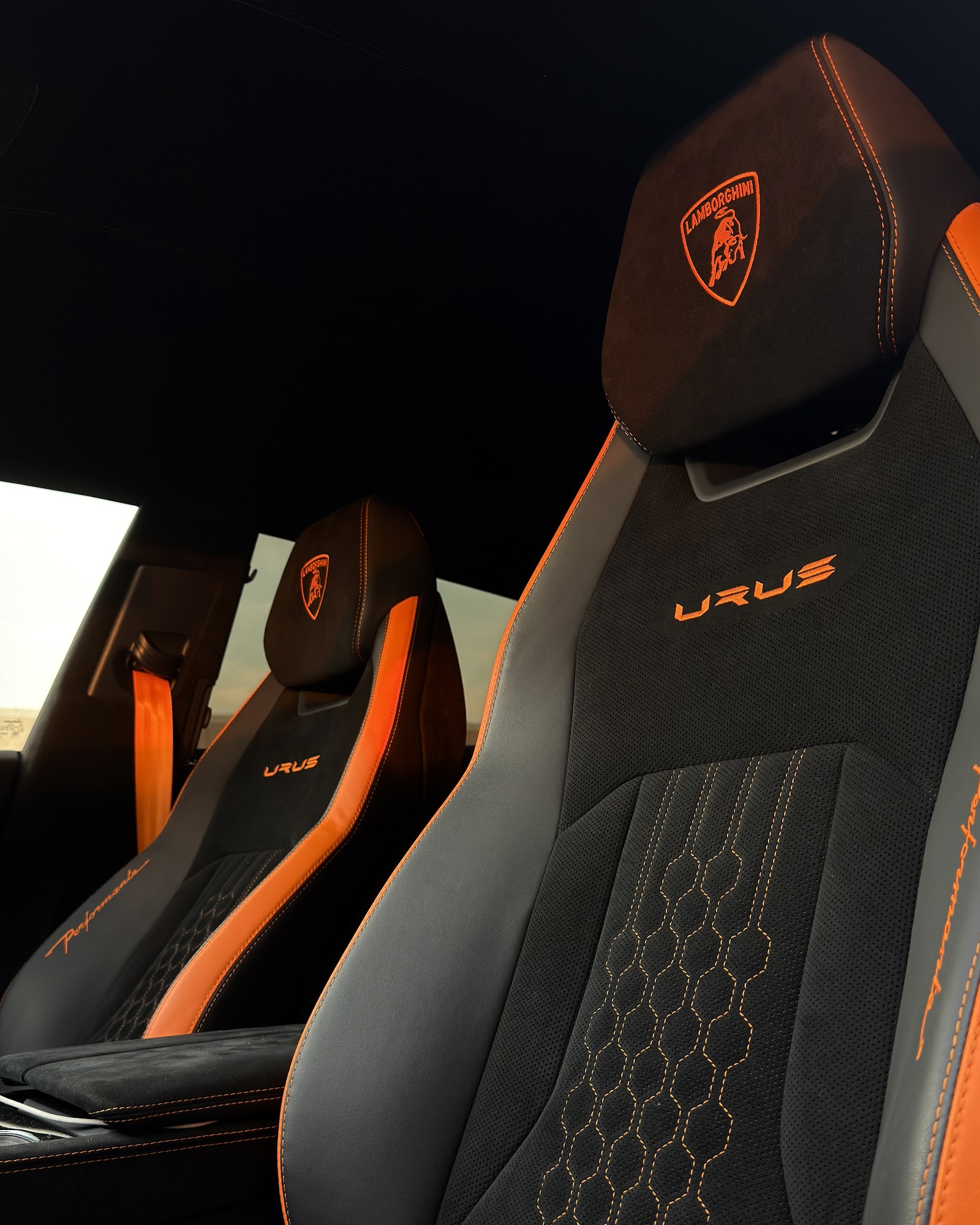 Rent Lamborghini Urus Performante in Dubai (Orange) photo 4