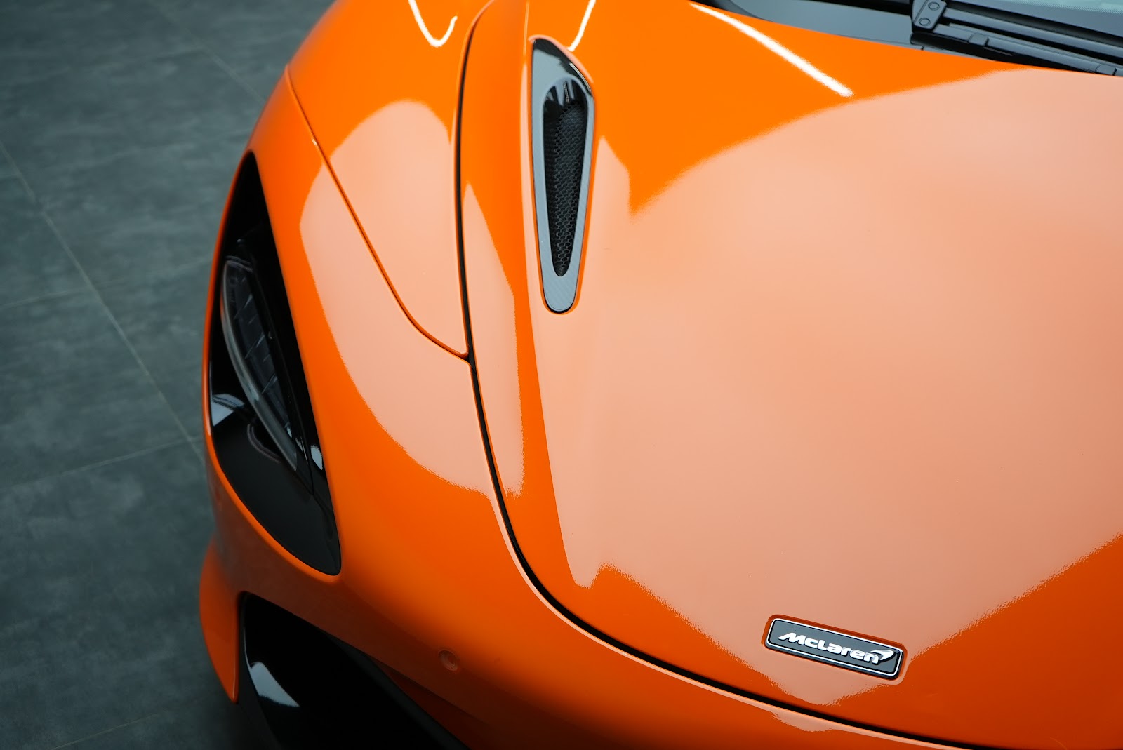 Rent McLaren 720S in Dubai photo 11