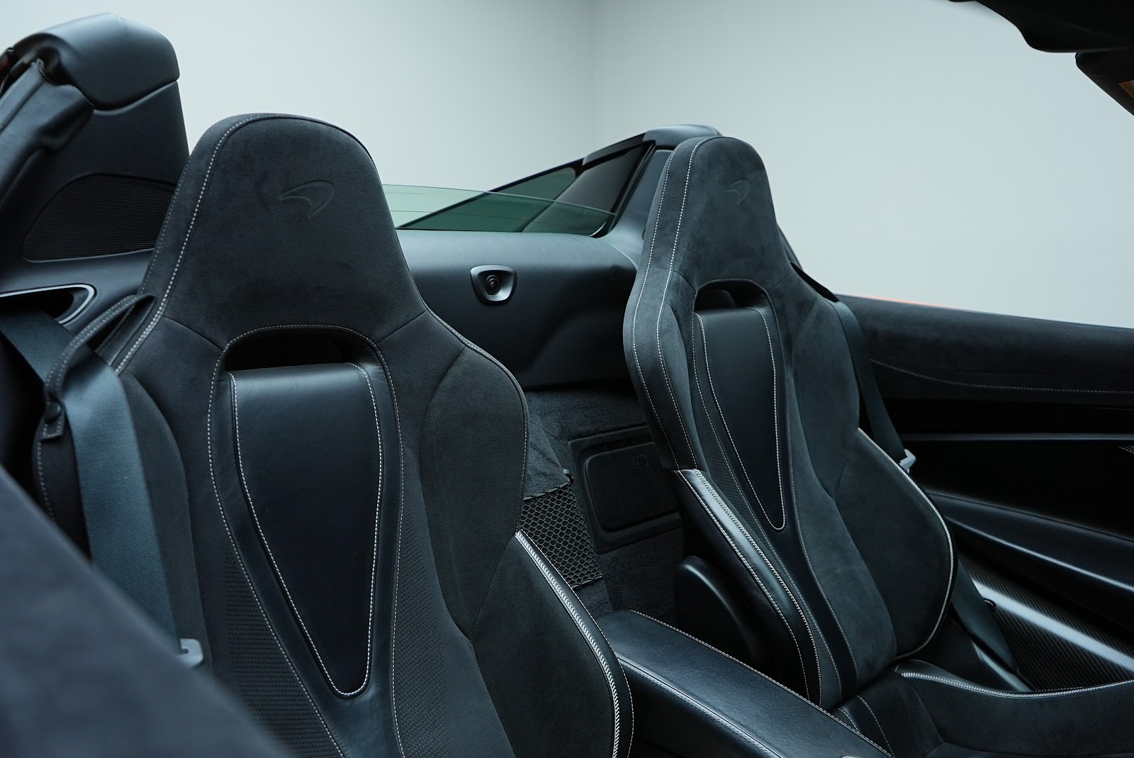 Rent McLaren 720S in Dubai photo 19