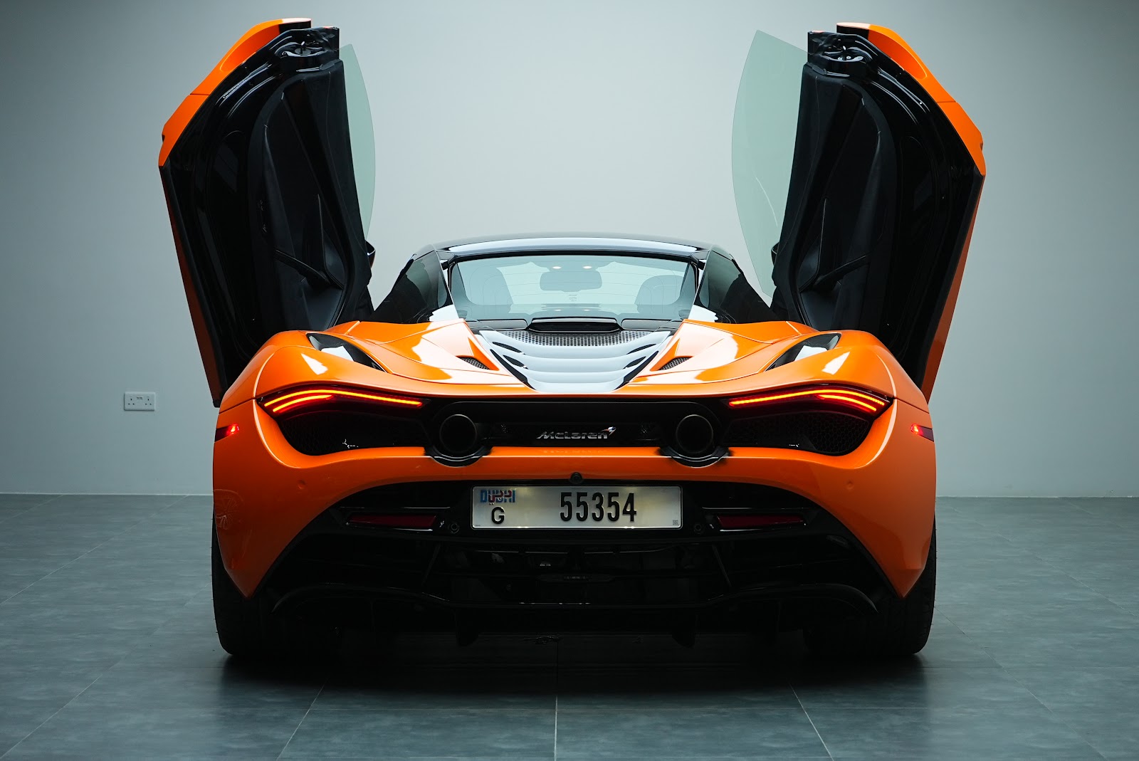 Rent McLaren 720S in Dubai photo 3