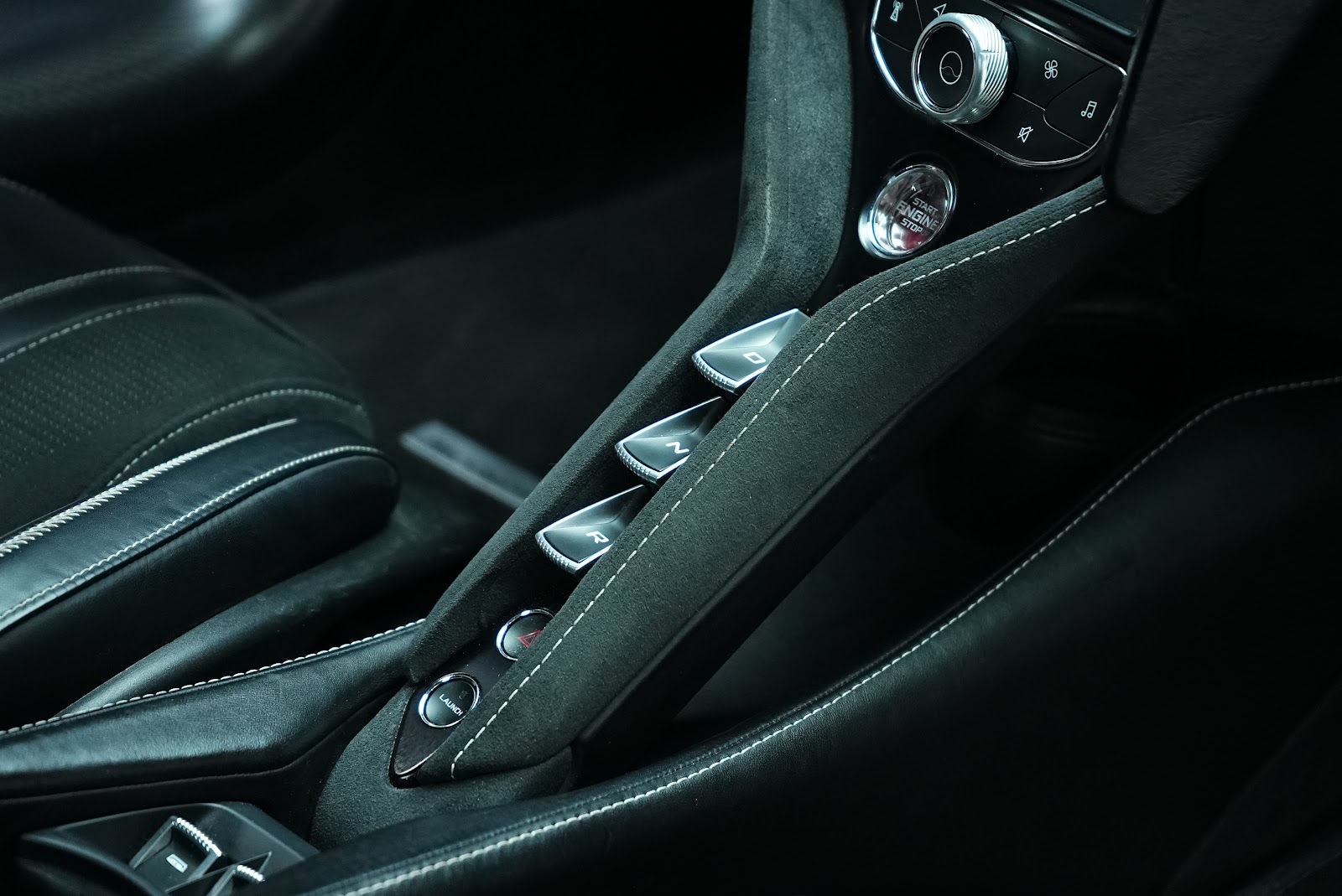 Rent McLaren 720S in Dubai photo 5