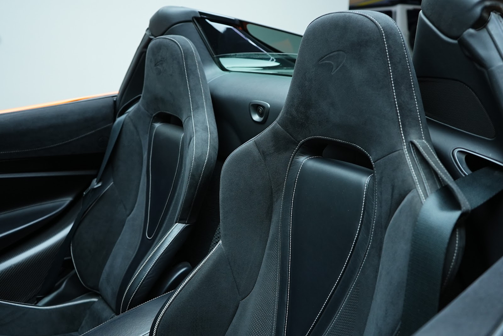 Rent McLaren 720S in Dubai photo 8