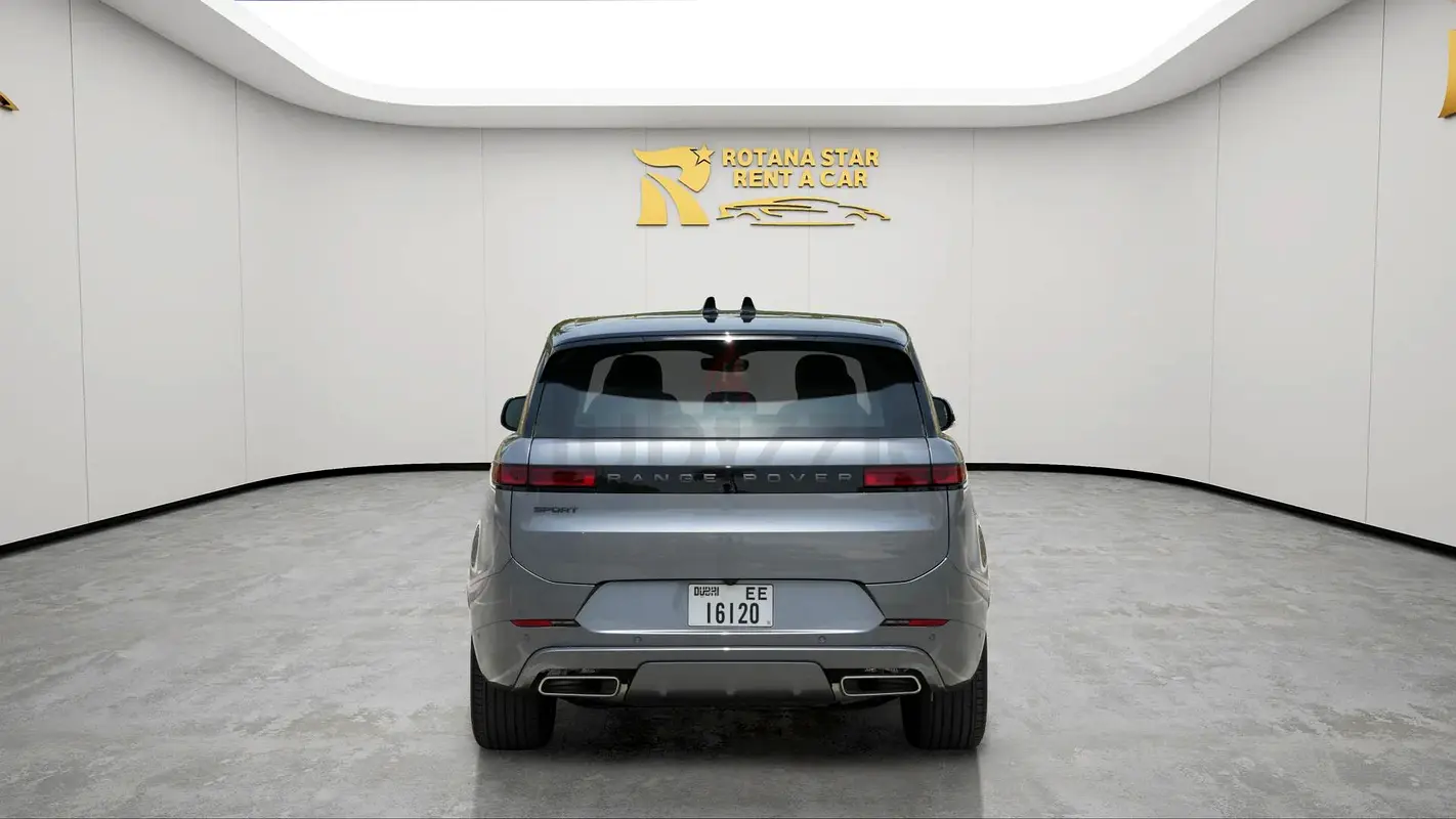 2025 Land Rover Range Rover Sport for Rent in Al Barsha 1 photo 6