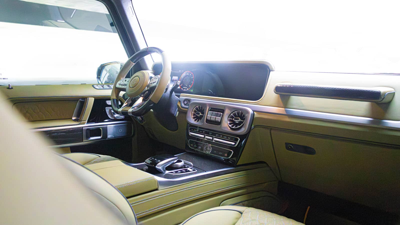 Rent Mercedes-Benz G800 Brabus in Dubai (Gray) photo 9