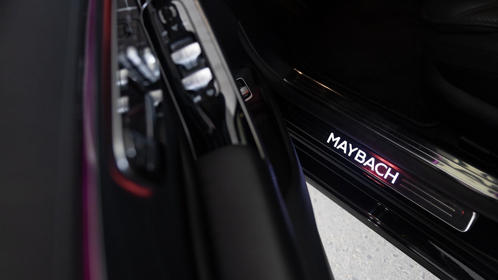 Rent Mercedes-Maybach S580 in Dubai photo 18