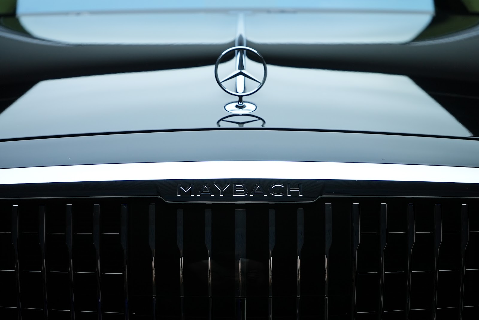 Rent Mercedes-Maybach S680 Long in Dubai photo 3