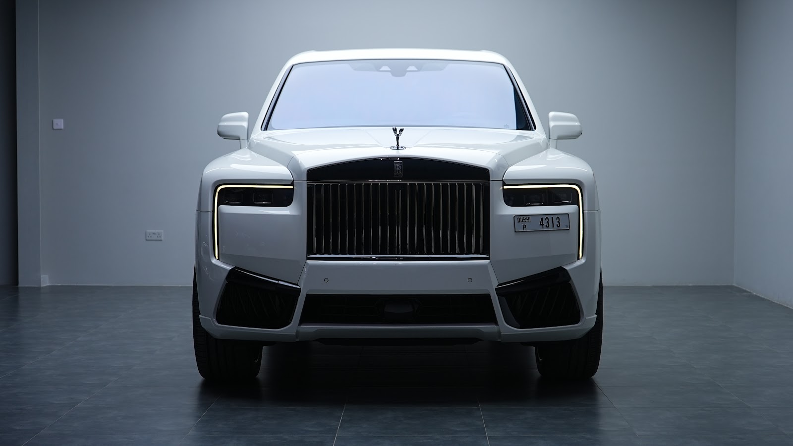Rent 2025 Rolls-Royce Cullinan in Dubai (White) rental in Dubai