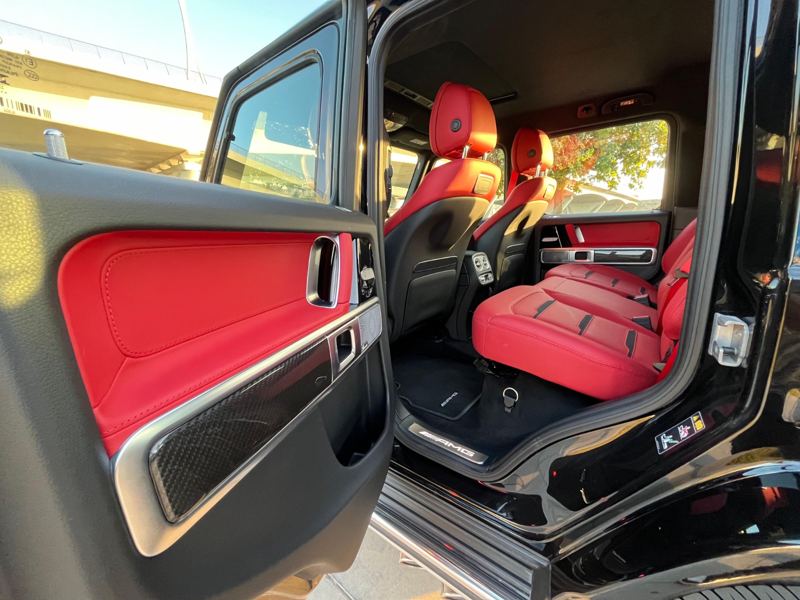Rent Mercedes-Benz G63 AMG in Dubai photo 5