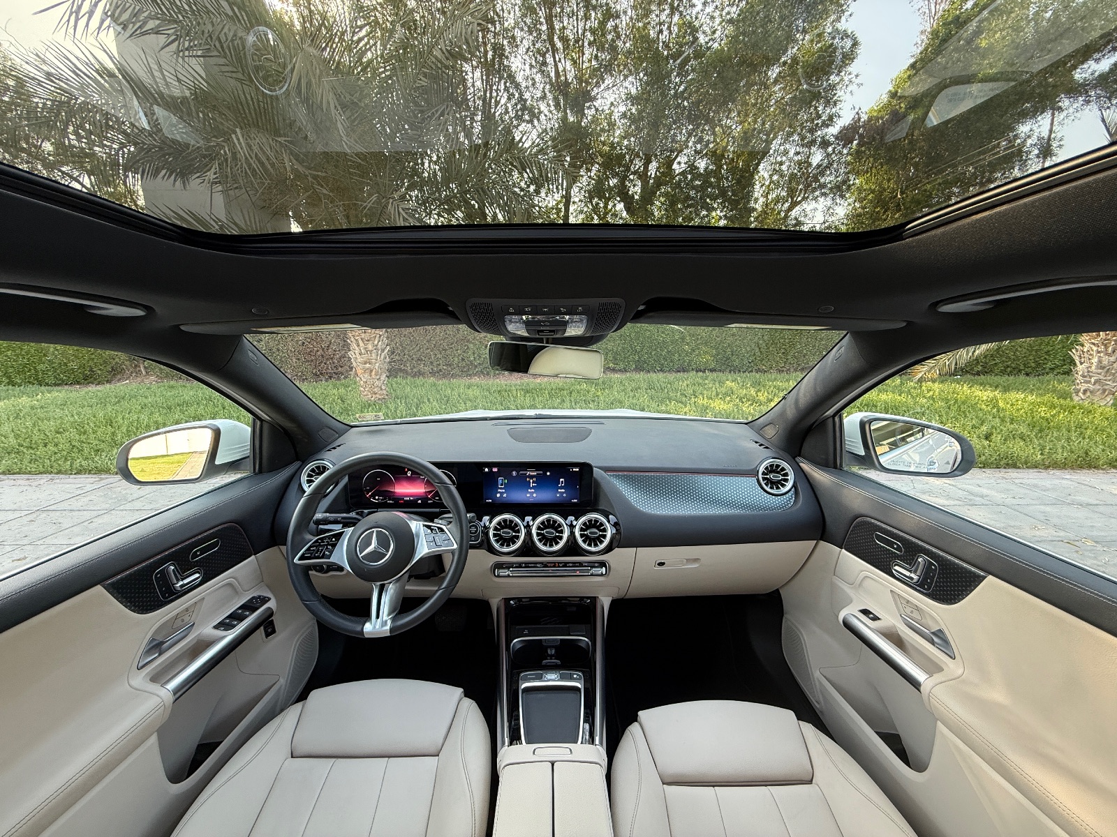Mercedes-Benz GLA 250 AMG for Rent in Dubai photo 7