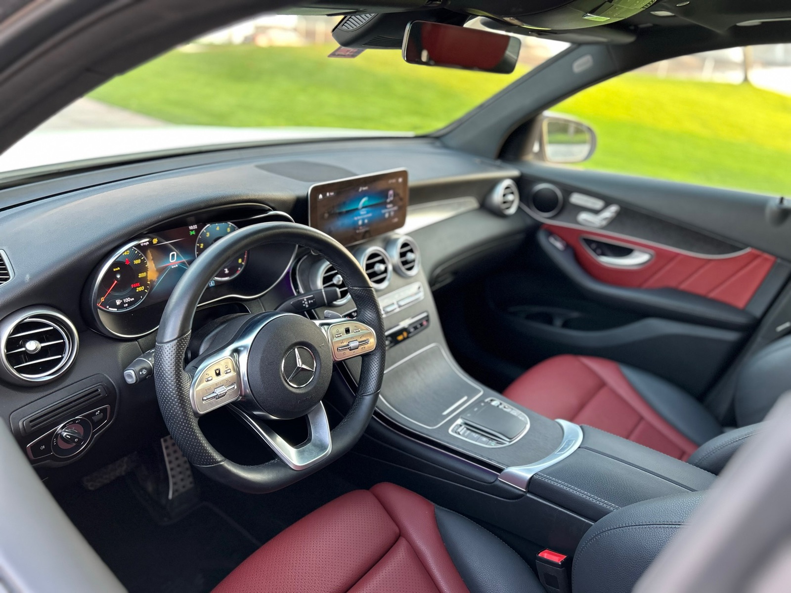 Mercedes-Benz GLC 300 AMG Rental in Dubai photo 6