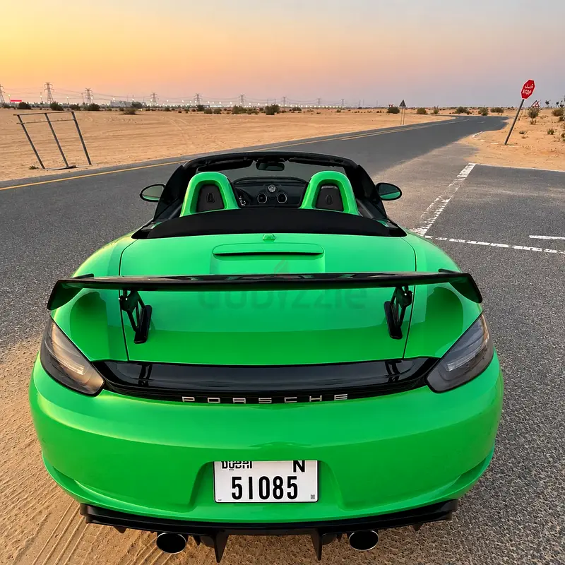 Hire 2024 Porsche Boxster in Al Quoz 4 photo 7