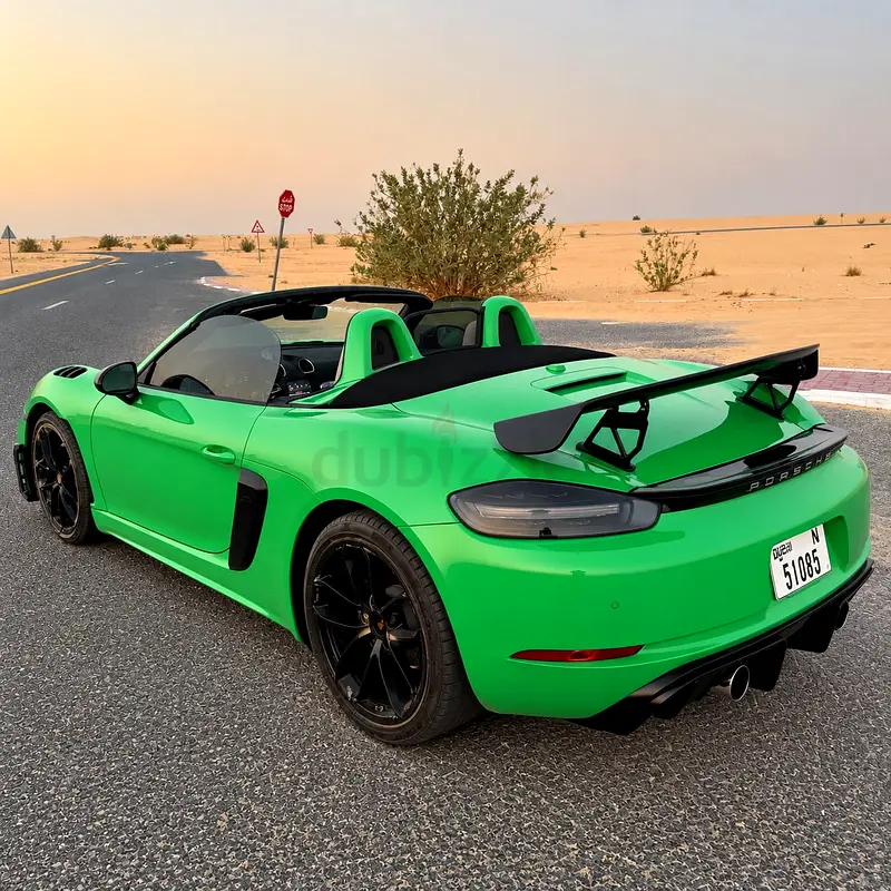 Hire 2024 Porsche Boxster in Al Quoz 4 photo 9