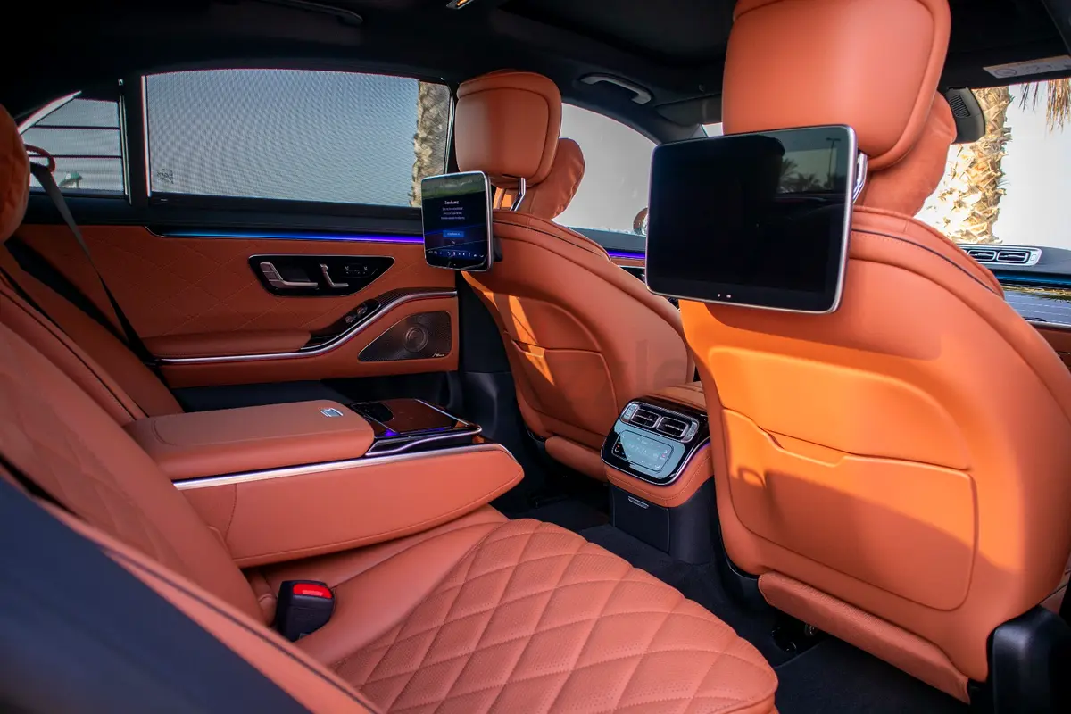 Rent 2024 Mercedes-Benz S-Class in Al Garhoud photo 7