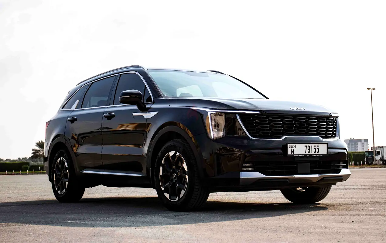 Hire 2024 Kia Sorento in Al Quoz 4 photo 4
