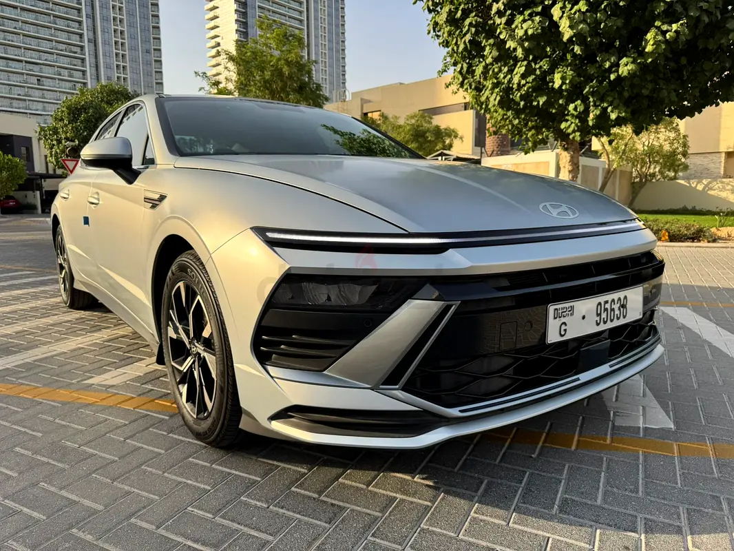 2025 Hyundai Sonata for Rent in Al Quoz 4 (Silver) photo 4