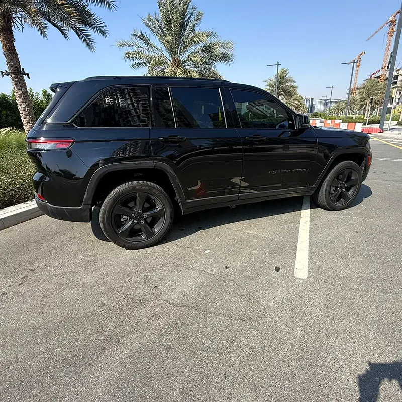 Rent a 2024 Jeep Grand Cherokee in Al Quoz 4 photo 5