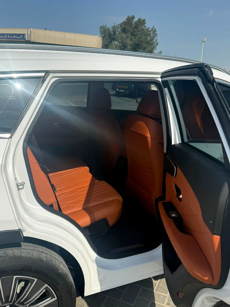 Hire 2026 Jetour X70 Plus in Al Quoz 4 (White, Automatic, 7 Seater, Speedy Machine) photo 5