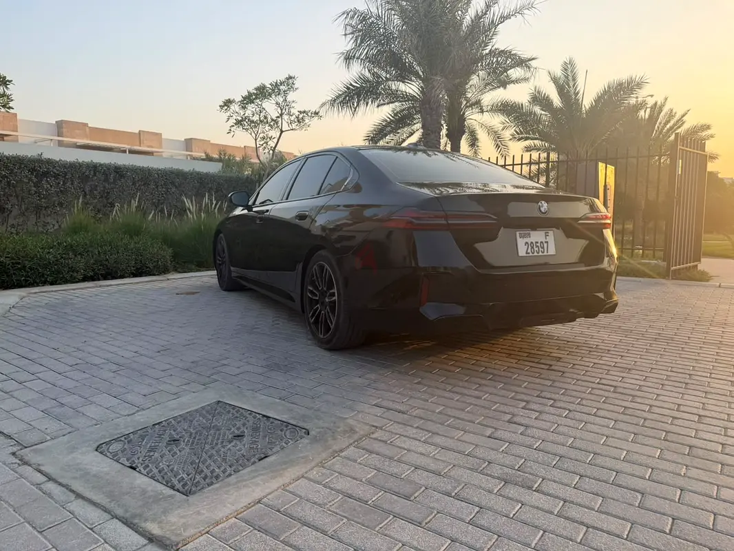 2025 BMW 5-Series for Rent in Al Quoz 4 (Black, Automatic, 5 Seater, Speedy Machine) photo 5