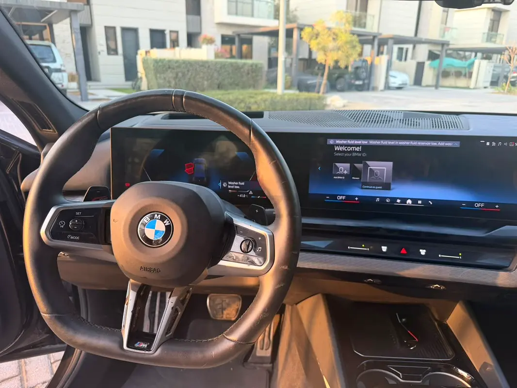 2025 BMW 5-Series for Rent in Al Quoz 4 (Black, Automatic, 5 Seater, Speedy Machine) photo 7