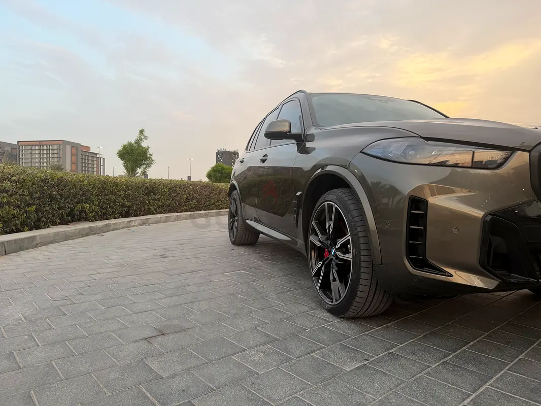 Rent a 2026 BMW X5 in Al Quoz 4 photo 10