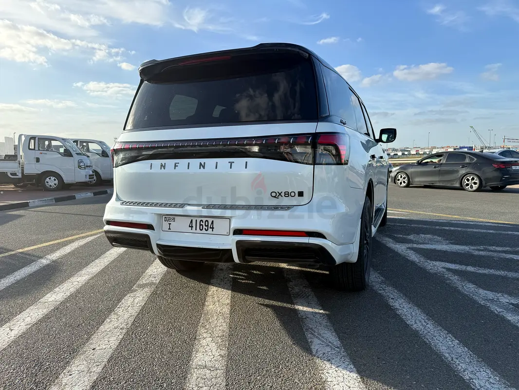 Rent a 2025 Infiniti QX80 in Al Quoz 4 photo 3